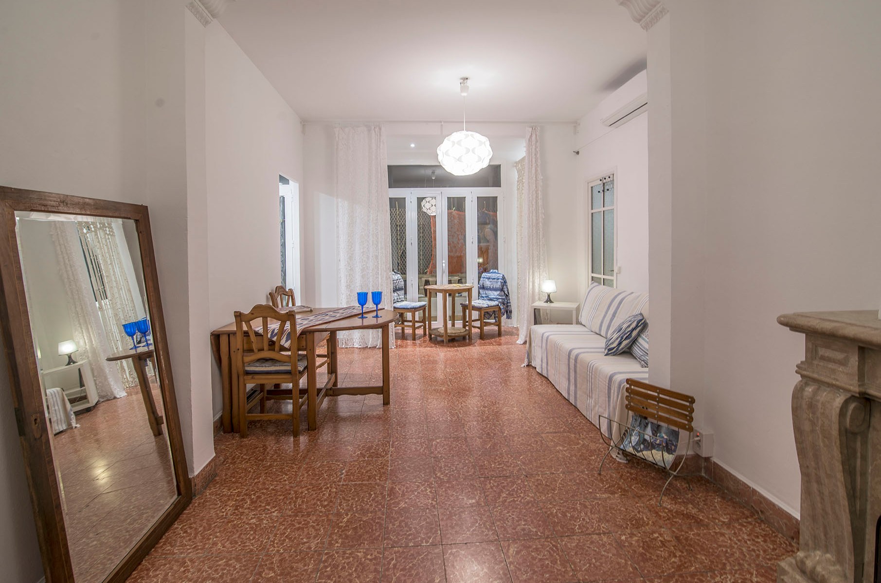 Sala Comedor con sofa-cama